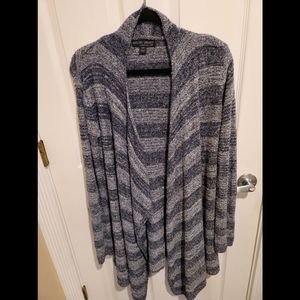 Barefoot Dreams Bamboo Chic Lite Size S/M Calypso Wrap Blue Stripe